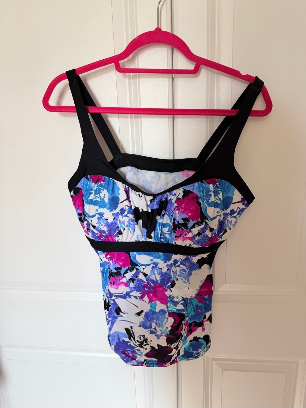 ZeroXposur Swimwear Black & White Floral Tankini Top